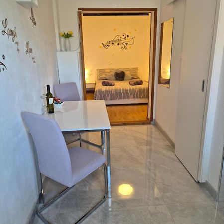 Apartment Karla Komiza Luaran gambar